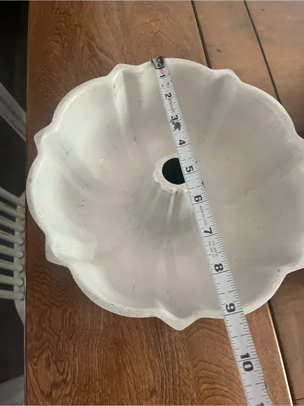 Vintage Yellow Ombre Bundt Cake Pans (Set of 2)